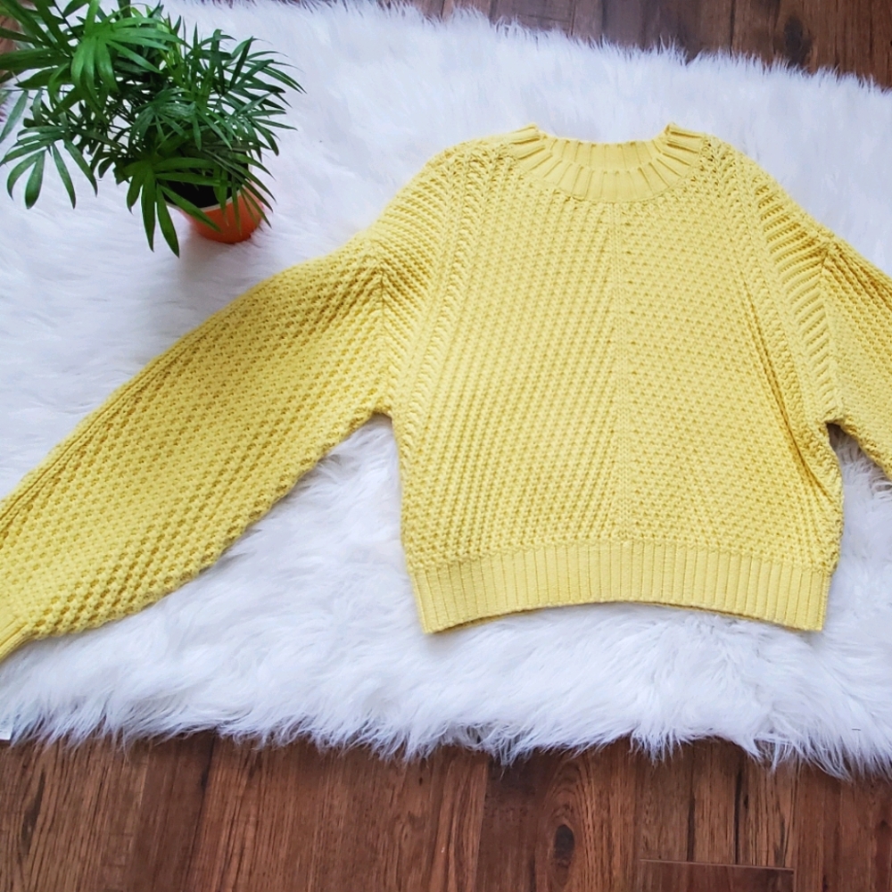 H&M oversized knit crop